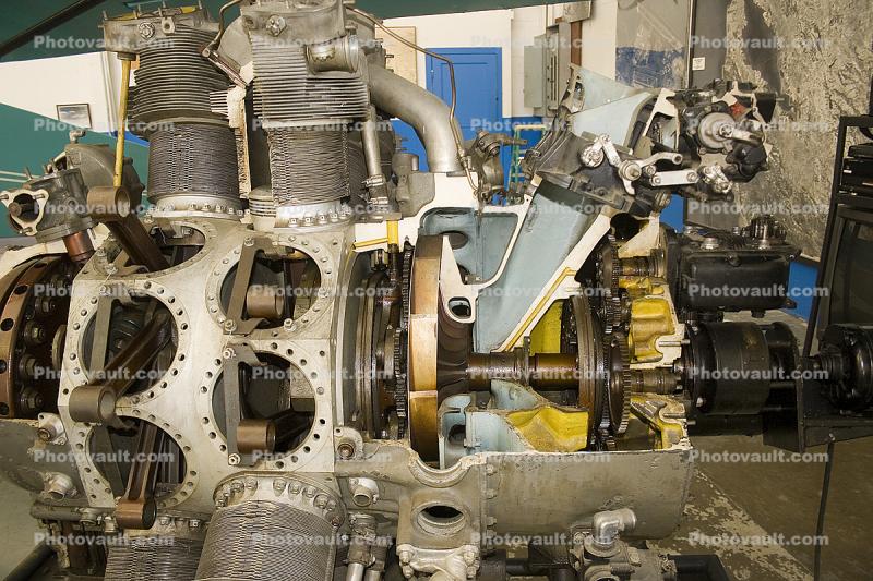 Wright R3350 Radial Piston Engine, cutaway