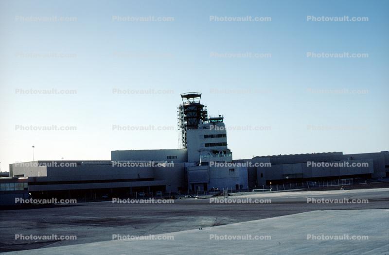 Construction of new Control Tower at SFO