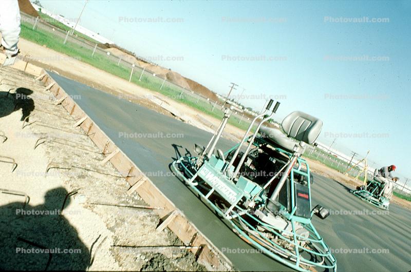 Concrete Power Trowel Finishing Machine, smoothing out cement for a large floor