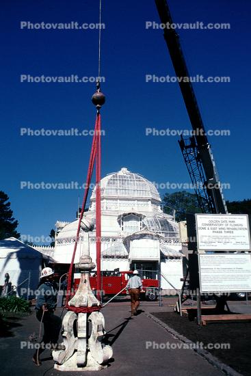 Conservatory Of Flowers, Telescopic crane, Link-Belt HTC-835 Hydraulic Truck Crane, telehandler