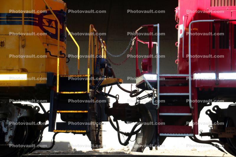 Couplers for Two Diesel Locomotives, 2014, Construction for the new SMART train