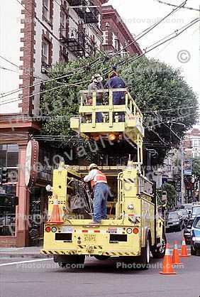 Fixing overhead power cables