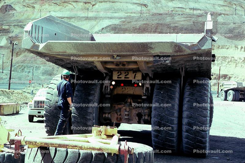 Caterpillar 797B, Giant Dump Truck, Bingham Canyon Mine, Utah, diesel