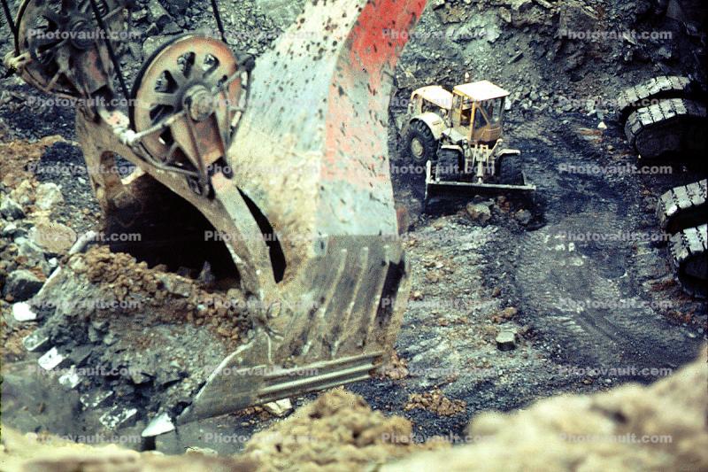 Big Dipper, Excavating Shovel Crane, Excavator, Truax Coal Company, Crane, Drag Bucket, Huge, Big, Mining Shovel, Digger