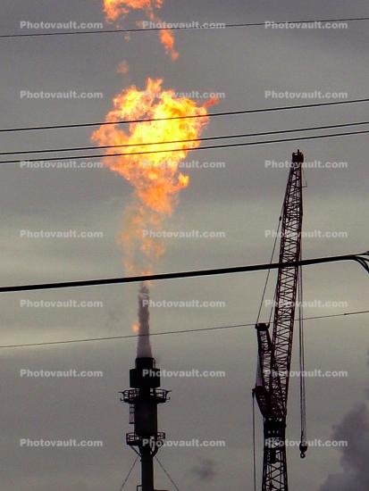 burn off flame, crane, Refinery