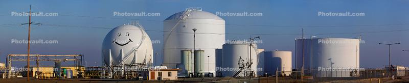 Smiley Face, Refinery, Oil Tank, Panorama
