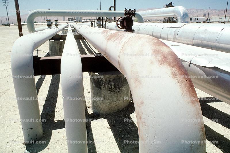 Cymric Oil Field, pipeline, south of McKittrick