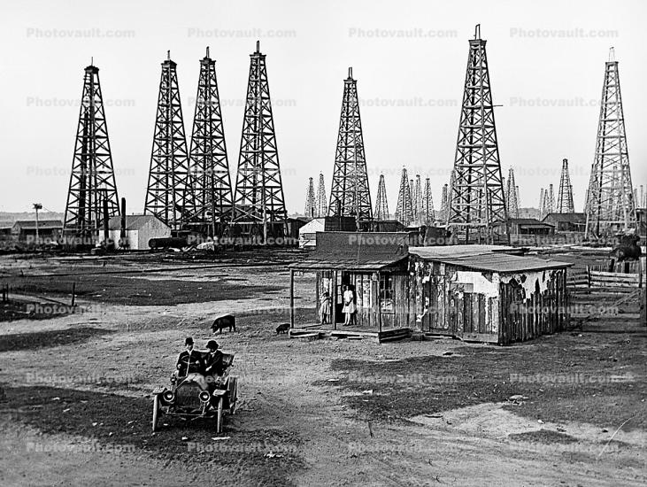 Drilling Field, Derricks, Extraction, Rig, 1920's