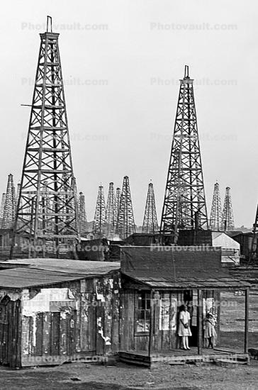 Drilling Oil Derrick, 1920's, Oil Fields, Derrick, Extraction, Rig