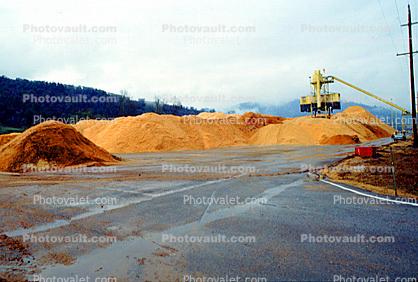 Sawdust Mounds, Chips, Pulp