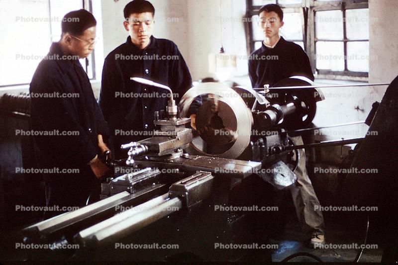 Men, machine shop, lab, lathe, 1950s
