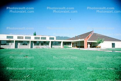 Pleasanton School building, lawn