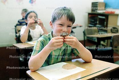 classroom, student, Boy, Male, Guy, cupcake, smiles, eating, Children Eating Lunch, desk