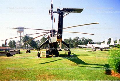 CH-54 Tarhe 'Skycrane' Heavy Lift Helicopter