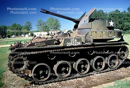 3052236, Tank, ww II, world war two, tracked vehicle, Camp Shelby, Mississippi