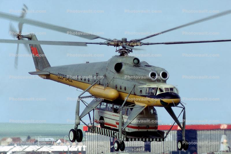 Mil Mi-10 Harke, Heavy Lift Russian Helicopter, VTOL, flying crane, CCCP-04102