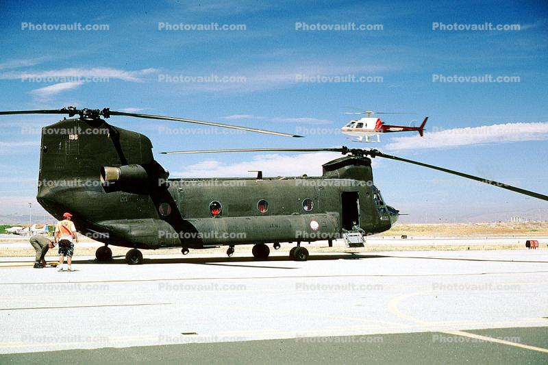 196, Boeing-Vertol CH-47