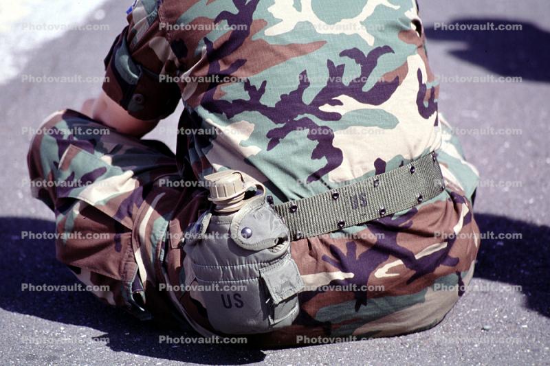 Water Canteen, camouflage uniform