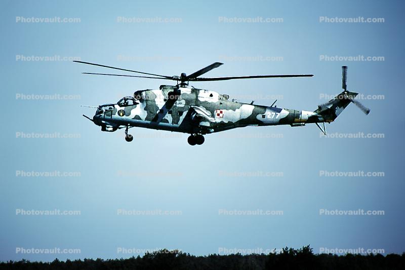 277, Mil Mi-24 Hind, Russian Helicopter, Aviation, flight, flying, airborne, Polish Army, Poland