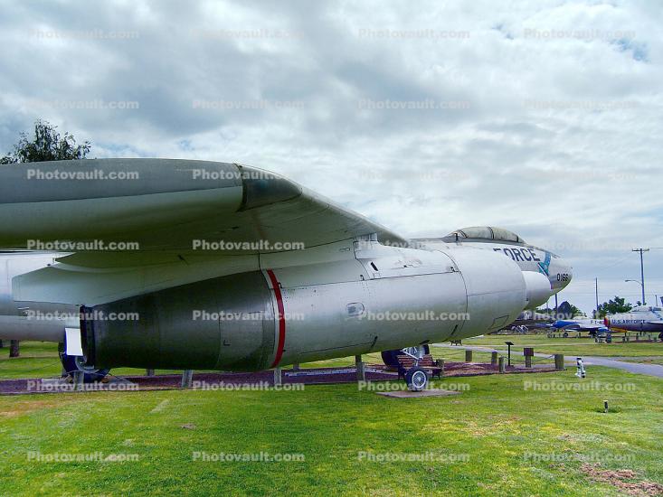GE J-47 engine, 0-20166, 0166, B-47E-25-DT Stratojet, B-47E, 93BW, Castle Air Force Base, Atwater