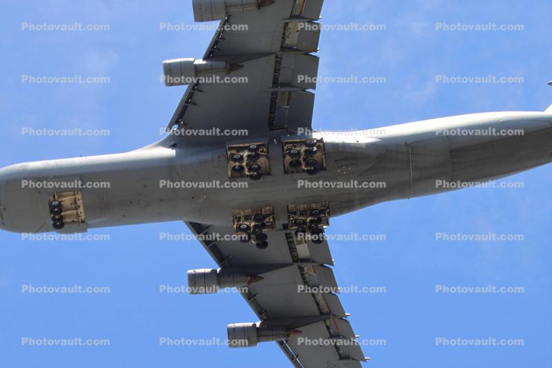 Lockheed C-5 Galaxy, 7030 with extended flaps