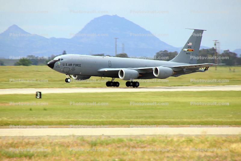 59-1472, Boeing KC-135R, AFRC, Beale AFB, CFM56, 940th ARW, USAF, 591472, Taking-off