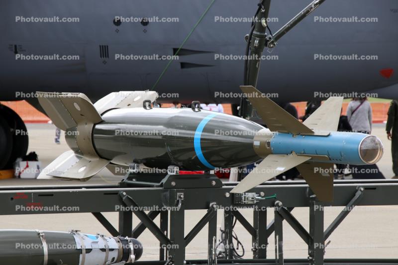 GBU-24 Paveway-III, 2000 pounds, USAF Smart Bomb