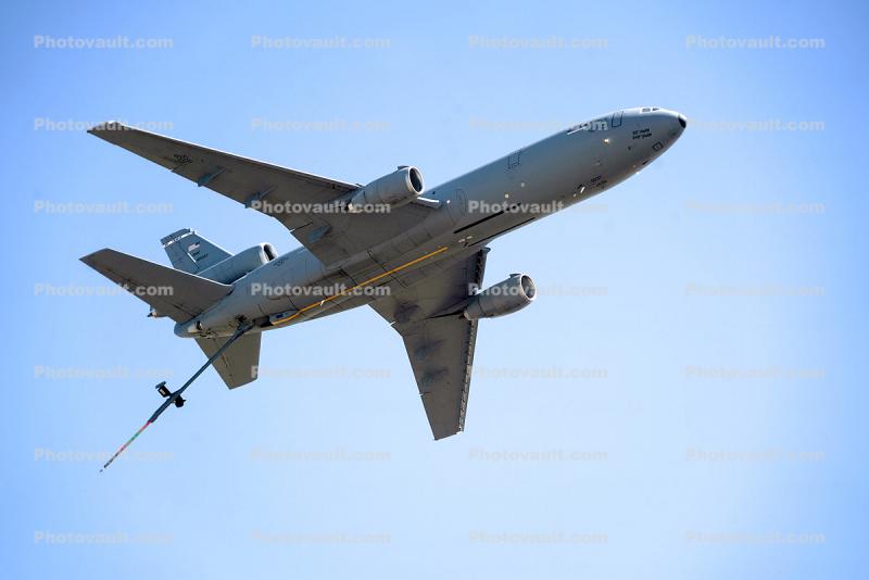 86-0037, KC-10A Refueling Probe extended, 60 AMW, AMC Travis