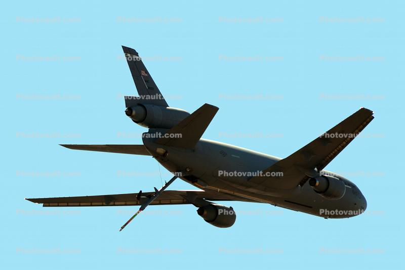 KC-10A in Flight, Refueling Probe extended, 86-0037s