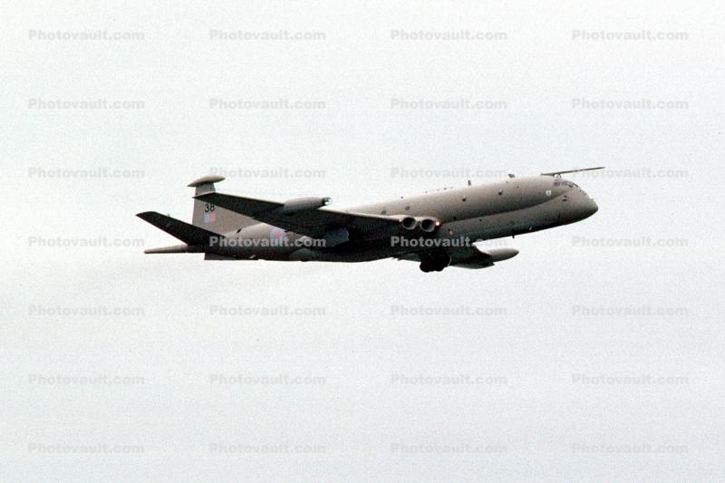 XV238, Hawker Siddeley Nimrod MR.1, Abbotsford Airport, Royal Air Force, RAF