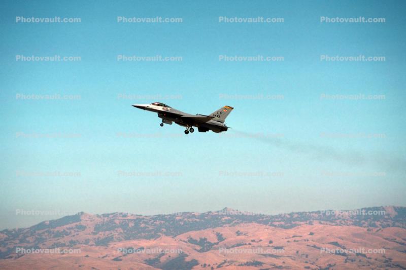 F-16 Smoke Exhaust