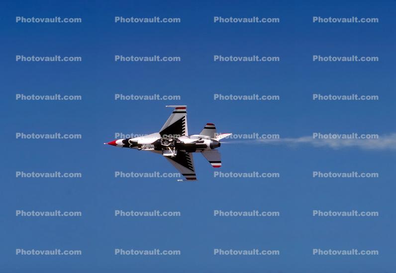 Thunderbird F-16, Moffett Field, Smoke Trails