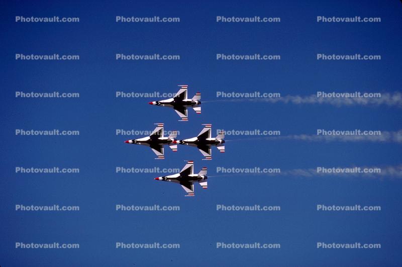 Thunderbird F-16 Smoke Trails