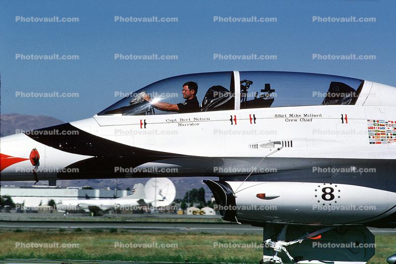 Lockheed F-16 cockpit