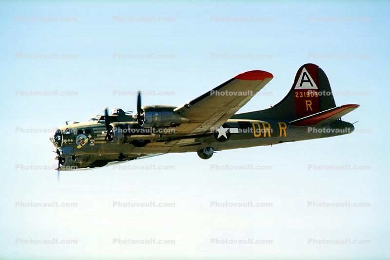 B-17G  42-31909