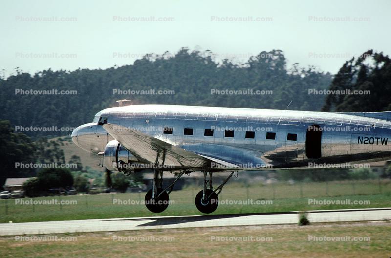 DC-3-201C, N20TW