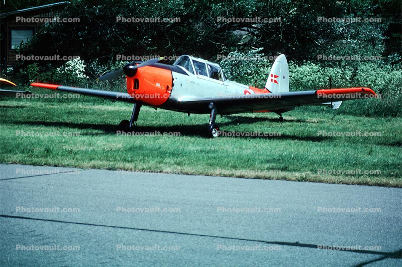 OY-ATR, De Havilland Canada DHC-1 Chipmunk 22, P-140, Swiss Air Force, Aalborg