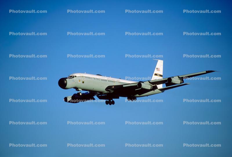 US Air Force Boeing EC-135E, ARIA, "Snoopy Nose", droop nose radome, bulbous nose, EC-135