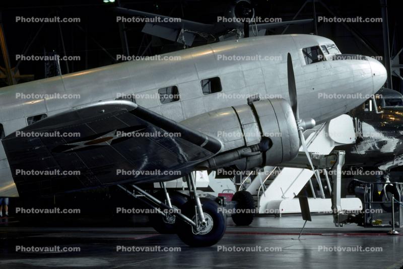 Douglas C-39, Pratt & Whitney R-1820, Fairborn, Ohio
