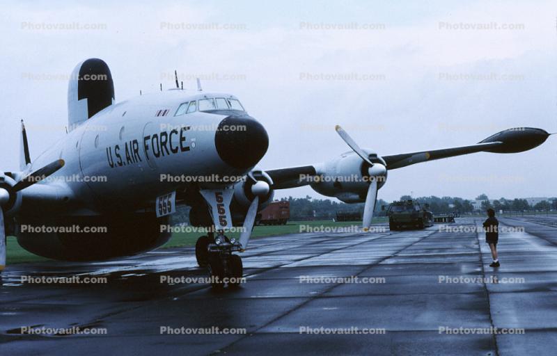 Lockheed EC-121D Warning Star, Triple Nickel, wingtip fuel tanks