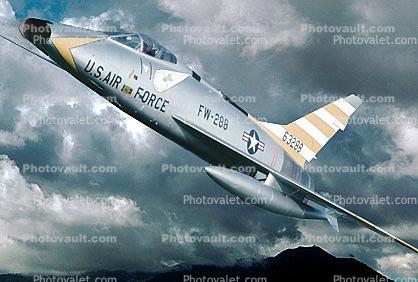 North American F-100D Super Saber, USAF, milestone of flight