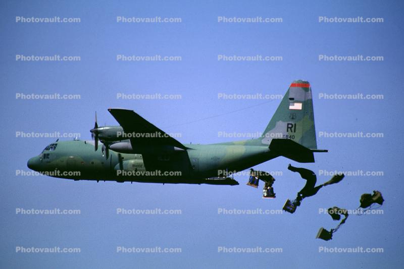RI-840, Lockheed C-130 Hercules, Parachute Drop, Rhode Island Air National Guard