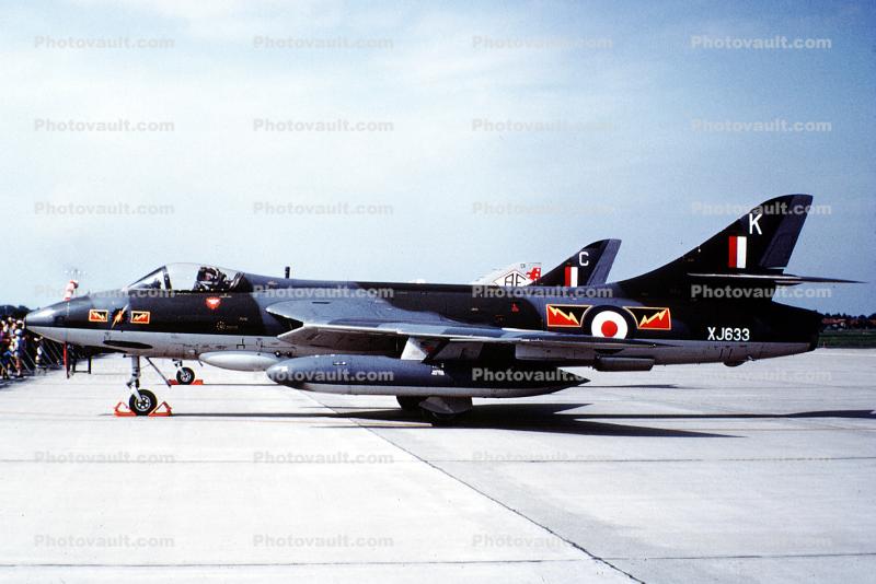 XJ633, Hawker Hunter, British single-seat jet fighter