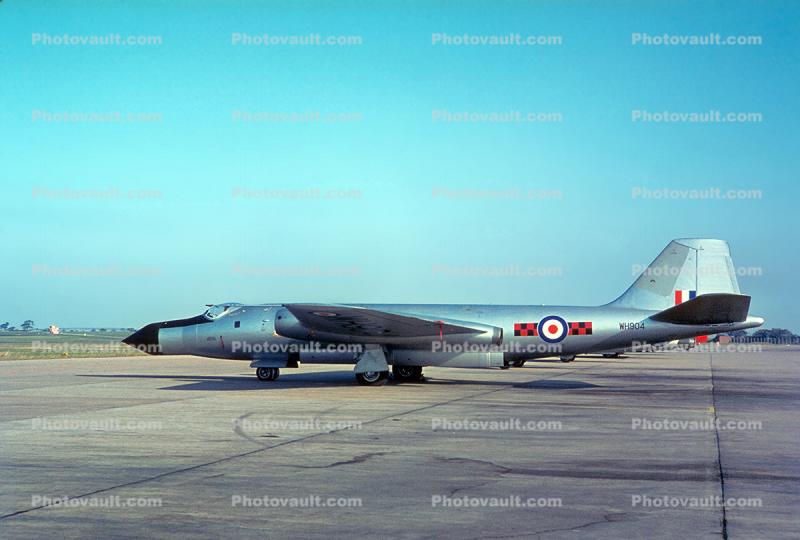 WH904, English Electric Canberra T19