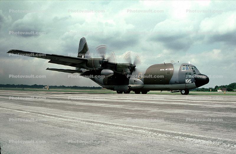 XV195, 195, Royal Air Force, RAF, Lockheed C-130K Hercules, L-382