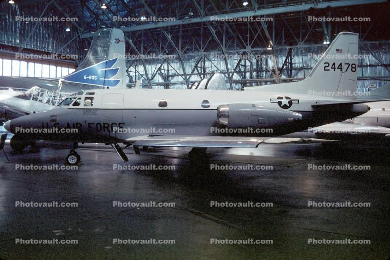 24478, Saberliner, USAF, Hangar