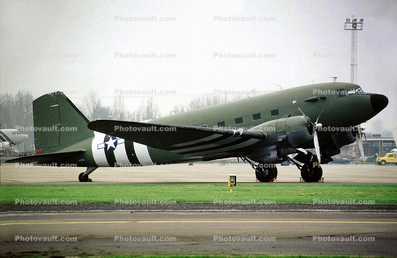 Douglas C-47 Skytrain, D-Day Combat Stripes, Identification Markings