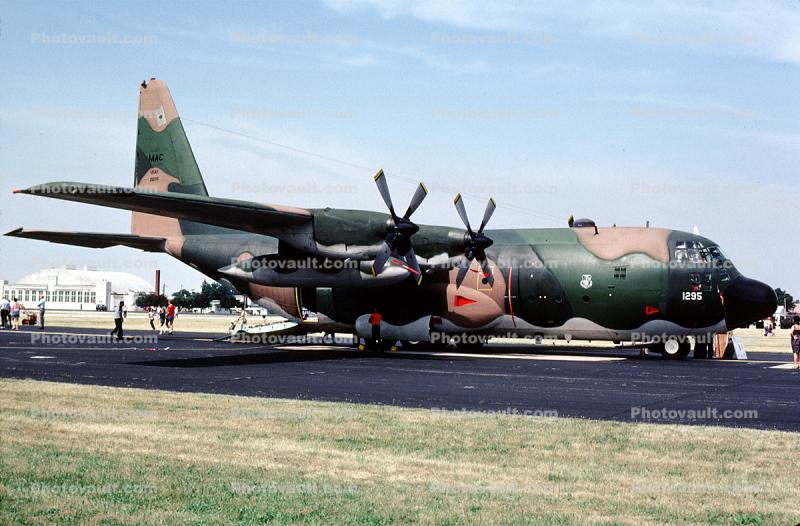 1295, MAC, Lockheed C-130E Hercules, 62-1295, Scott Air Force Base, Illinois
