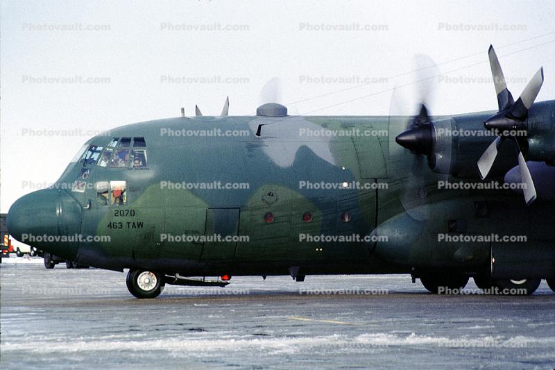 2070, 463 TAW, Lockheed C-130 Hercules