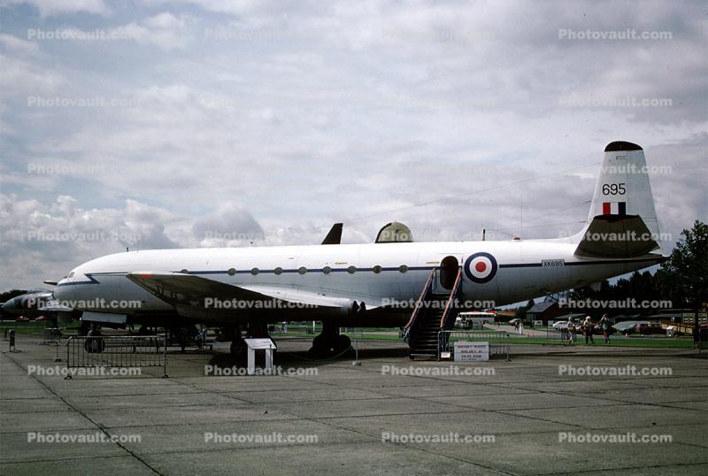 XK695, de Havilland DH106 Comet 2R